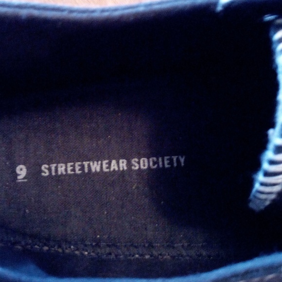 Canvas Laceup Flat Sneakers - Picture 4 of 5